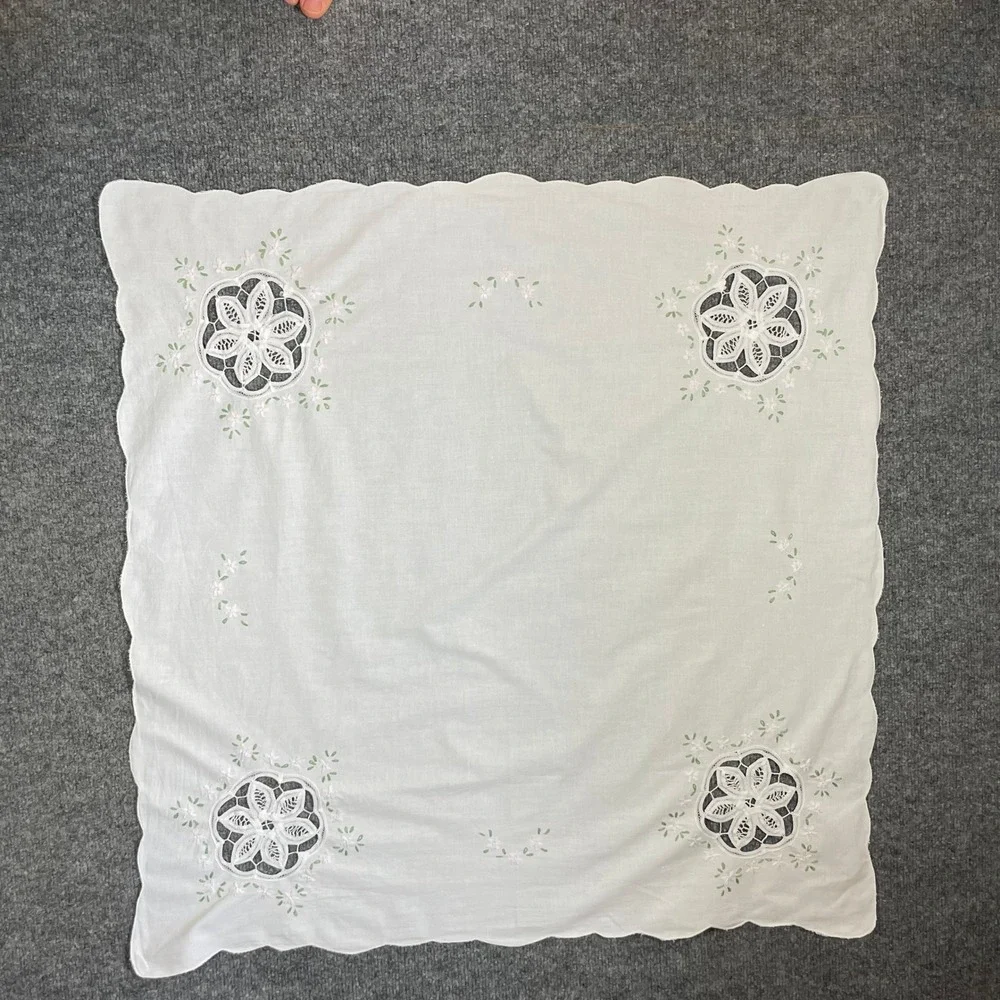 Antique Tablecloth Doilie 31x31 White Hand Embroidered Floral Lace Scalloped